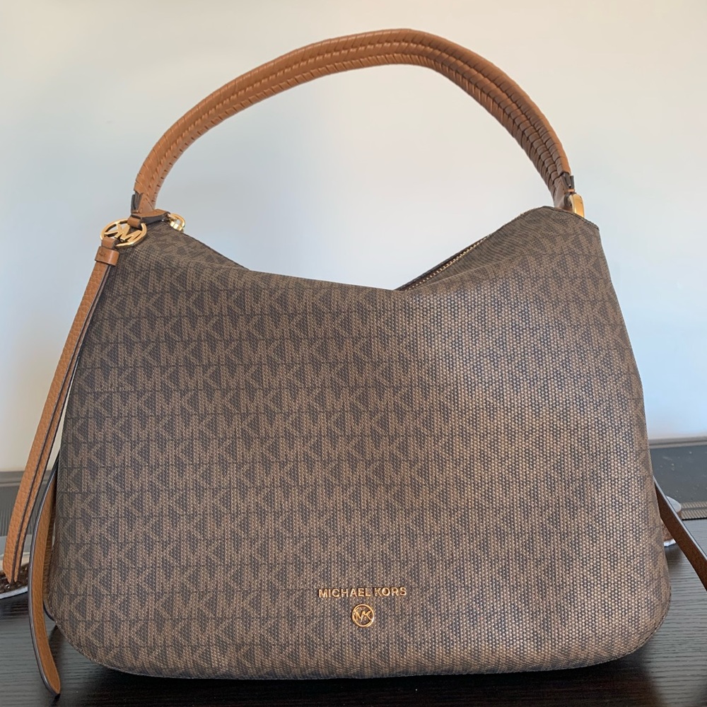 Micheal Kors shoulder bag